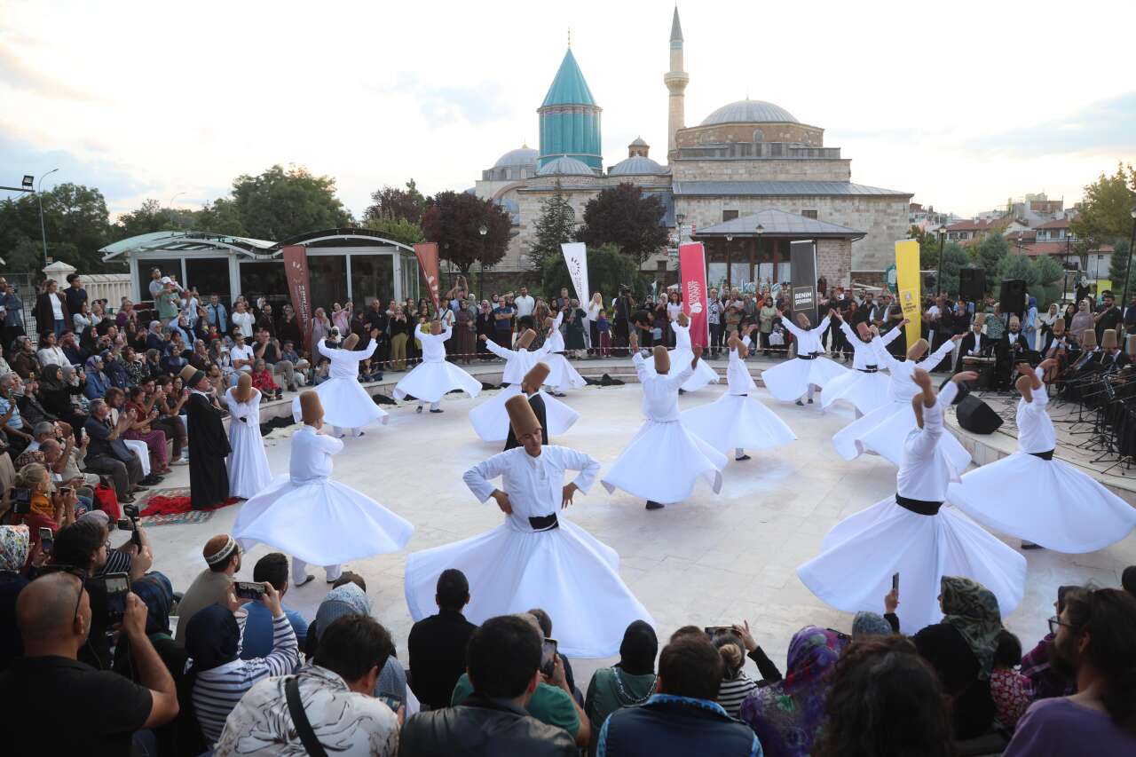 Konya Mistik Müzik Festivali’nde ikinci gün! Farklı kültürler aynı sahnede buluştu 8